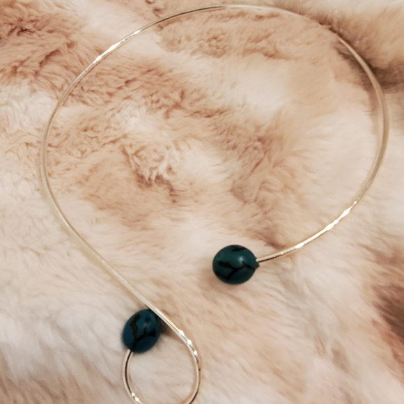 Silver Choker w/ Turquoise on tips. - Picture 3 of 5